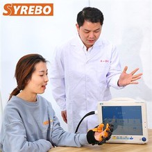 Rehabilitacijska rukavica Soft Robotics